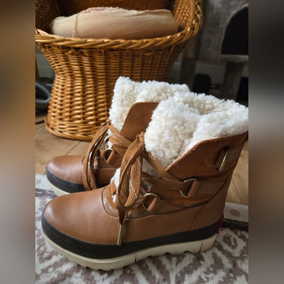 Sorel Joan Of Artic Next Lite Boots - Picture 3 of 12